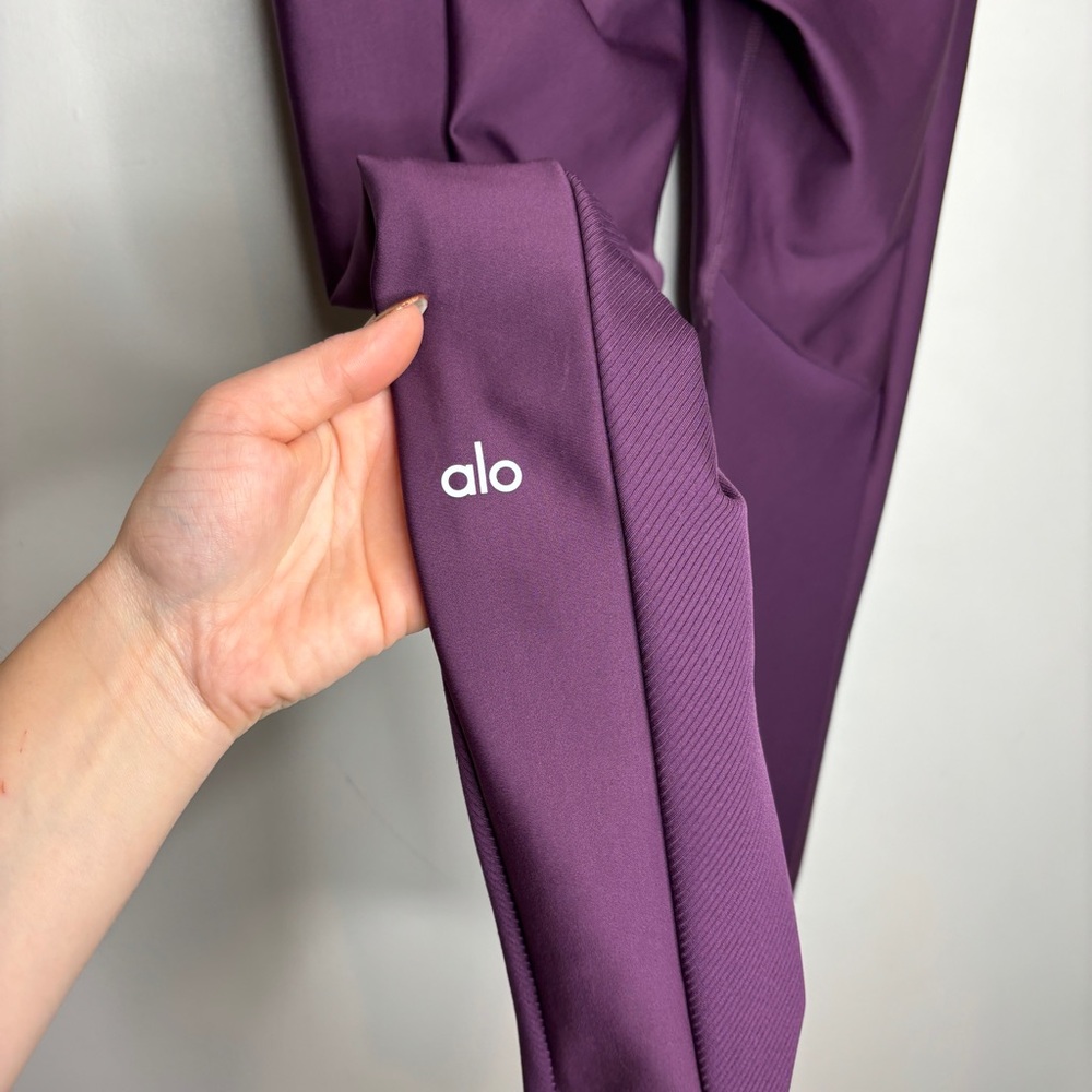 ALO Yoga Purple Leggings - Picture 12 of 13